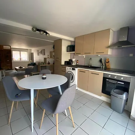 Au Jardin Secret Holiday home *